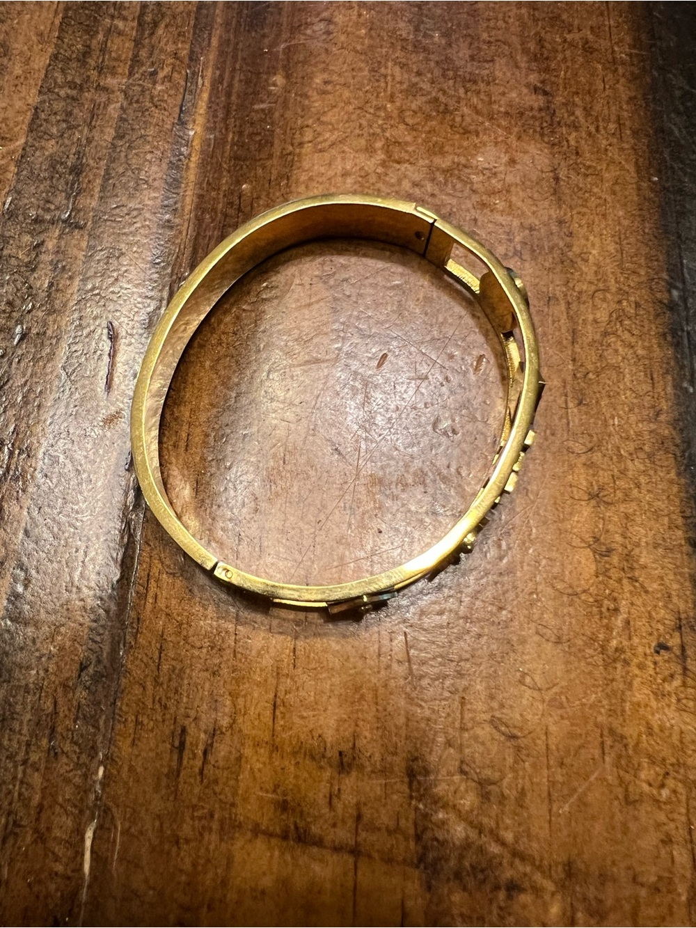 Louis Vuitton Gold-tone Monogram Cuff with Mother-of-Pearl Flowers - Picture 4 of 8